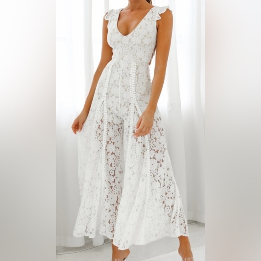 Selfie Leslie White Lace Jumpsuit BRAND NEW WITH TAGS